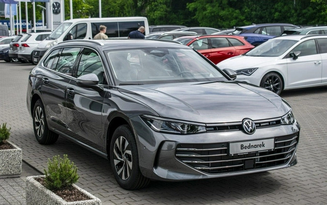 Volkswagen Passat cena 192500 przebieg: 5, rok produkcji 2024 z Ostrów Lubelski małe 277